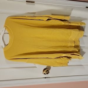 Yellow/Gold Old Navy size XXL oversized long sleeved pullover sweatshirt